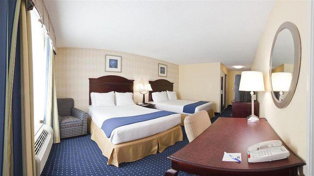 Holiday Inn Express & Suites San Antonio West Sea World Area By Ihg Экстерьер фото