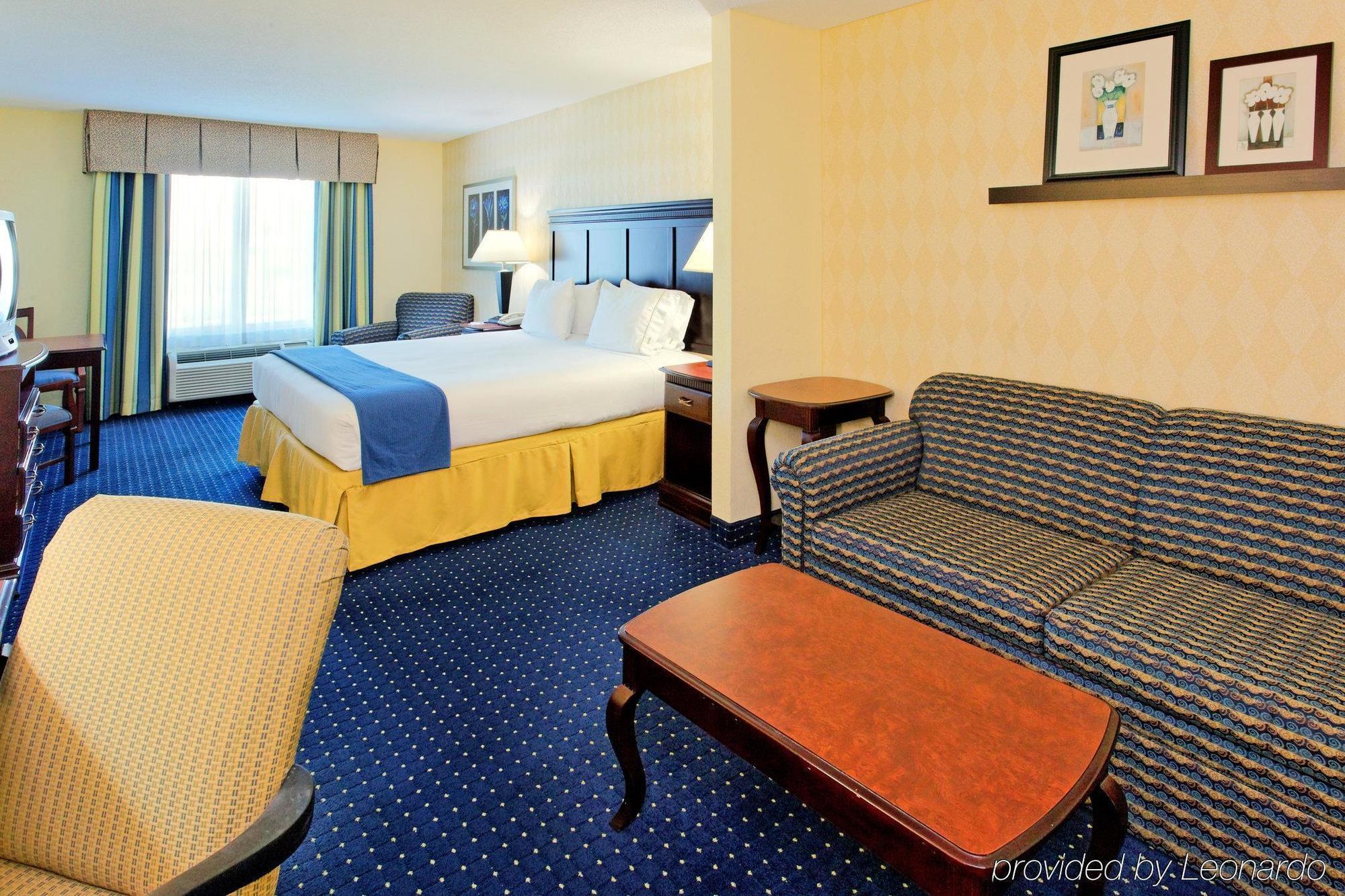 Holiday Inn Express & Suites San Antonio West Sea World Area By Ihg Экстерьер фото