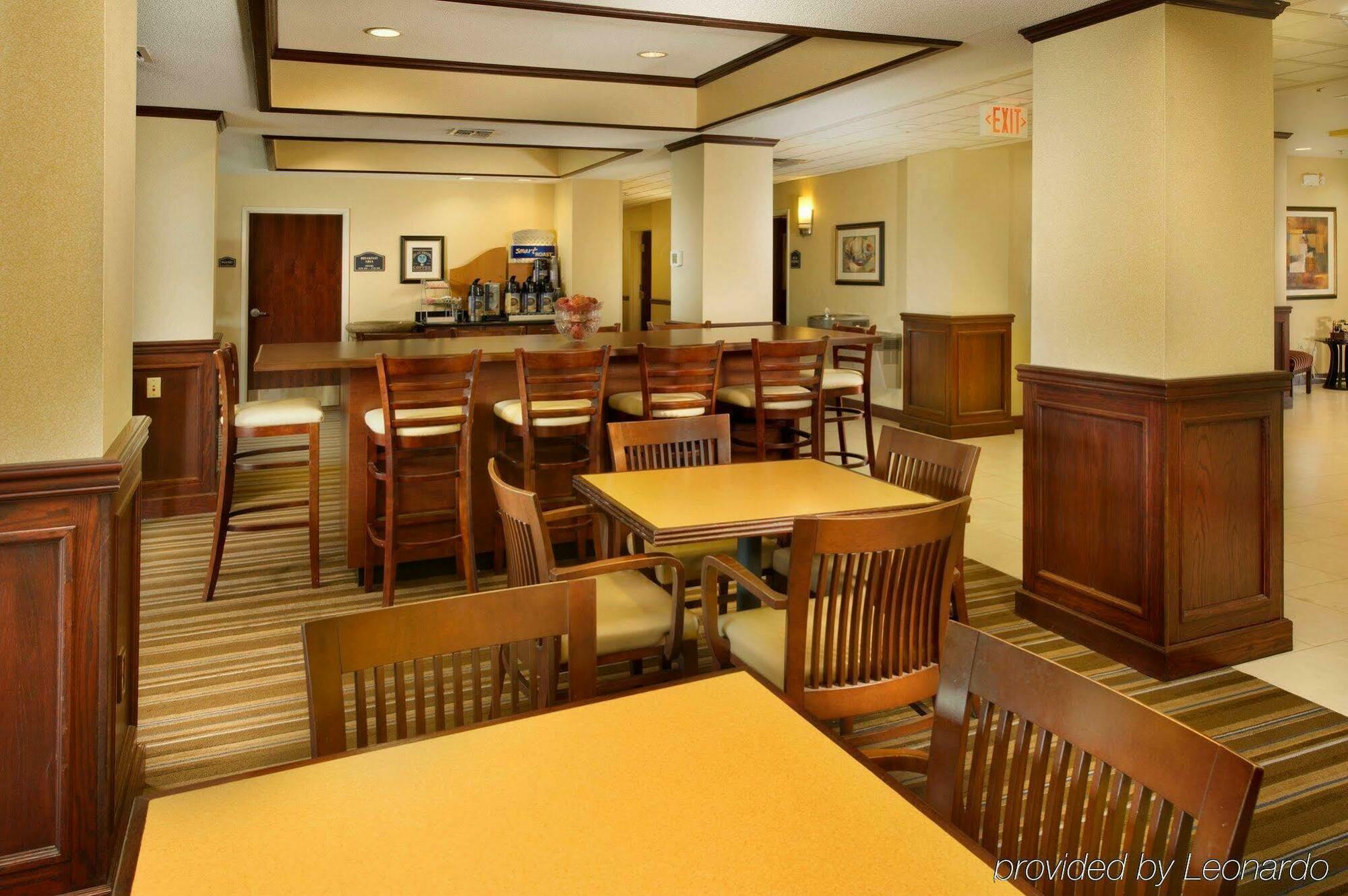 Holiday Inn Express & Suites San Antonio West Sea World Area By Ihg Экстерьер фото