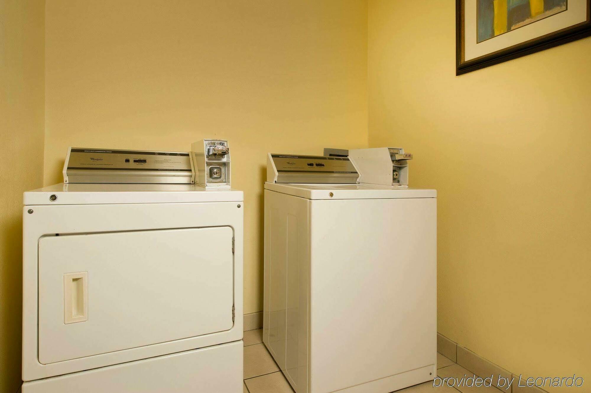 Holiday Inn Express & Suites San Antonio West Sea World Area By Ihg Номер фото
